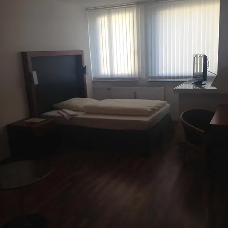 בית הארחה Porschepension וולפסבורג